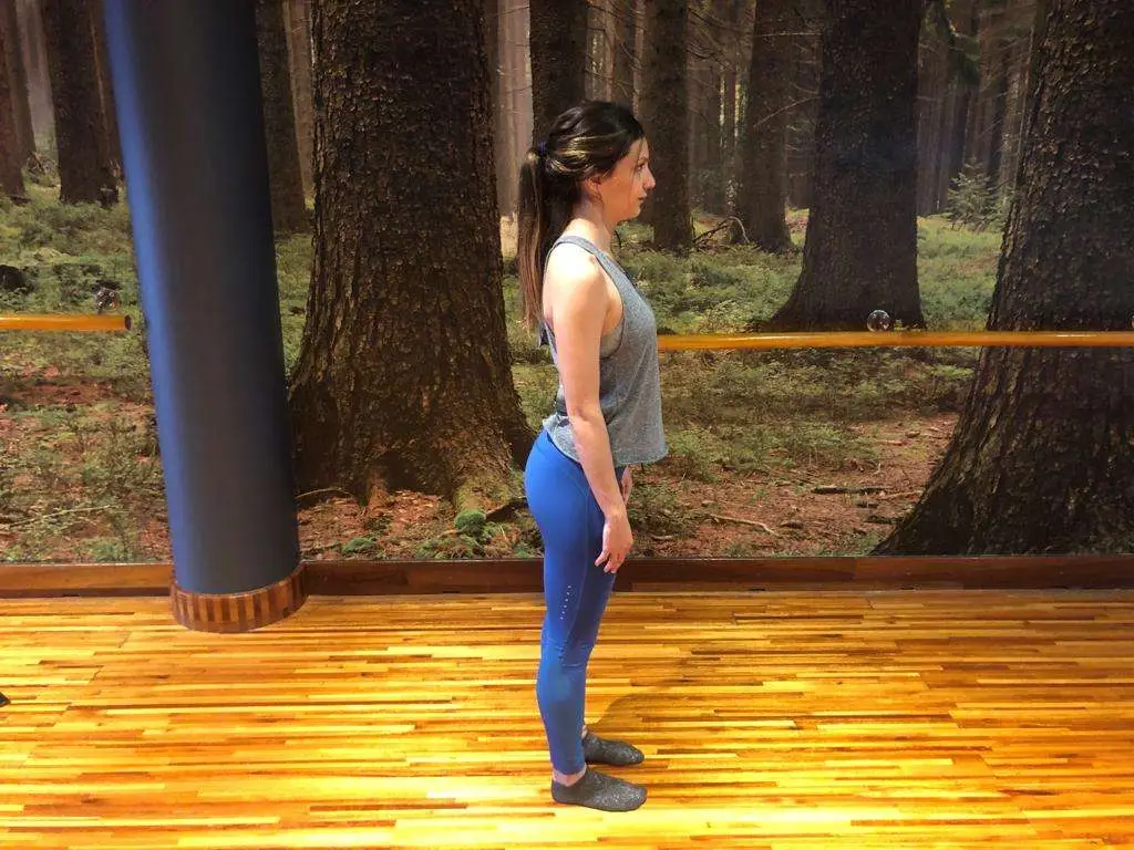 CORRECT STANDING POSTURE