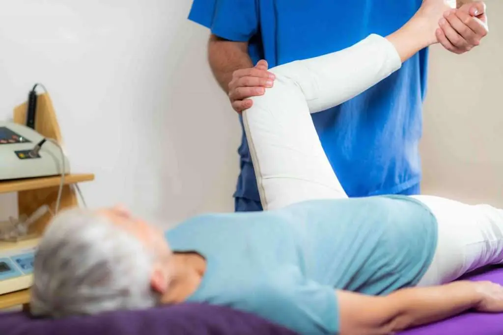 My Chiro, Dr. Aaron and Associates - Hip Pain, Common Causes & Treatment.