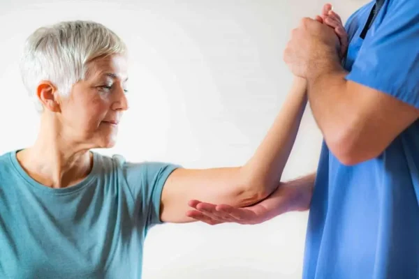 My Chiro, Dr. Aaron and Associates - Shoulder Pain, Common Causes & Treatment.